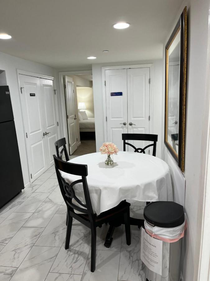 Lovely Remodeled 2Bdrm Basement Home Вашингтон Екстер'єр фото