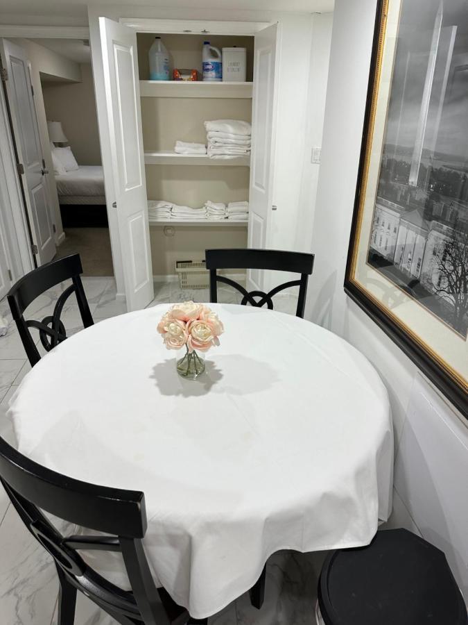 Lovely Remodeled 2Bdrm Basement Home Вашингтон Екстер'єр фото