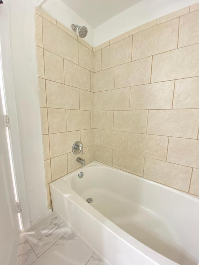 Lovely Remodeled 2Bdrm Basement Home Вашингтон Екстер'єр фото